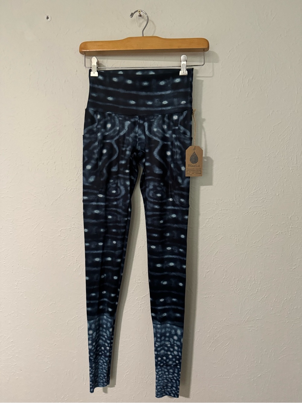 NWT Waterlust Whale Shark Warrior Swim Active UPF Blue Leggings Size S